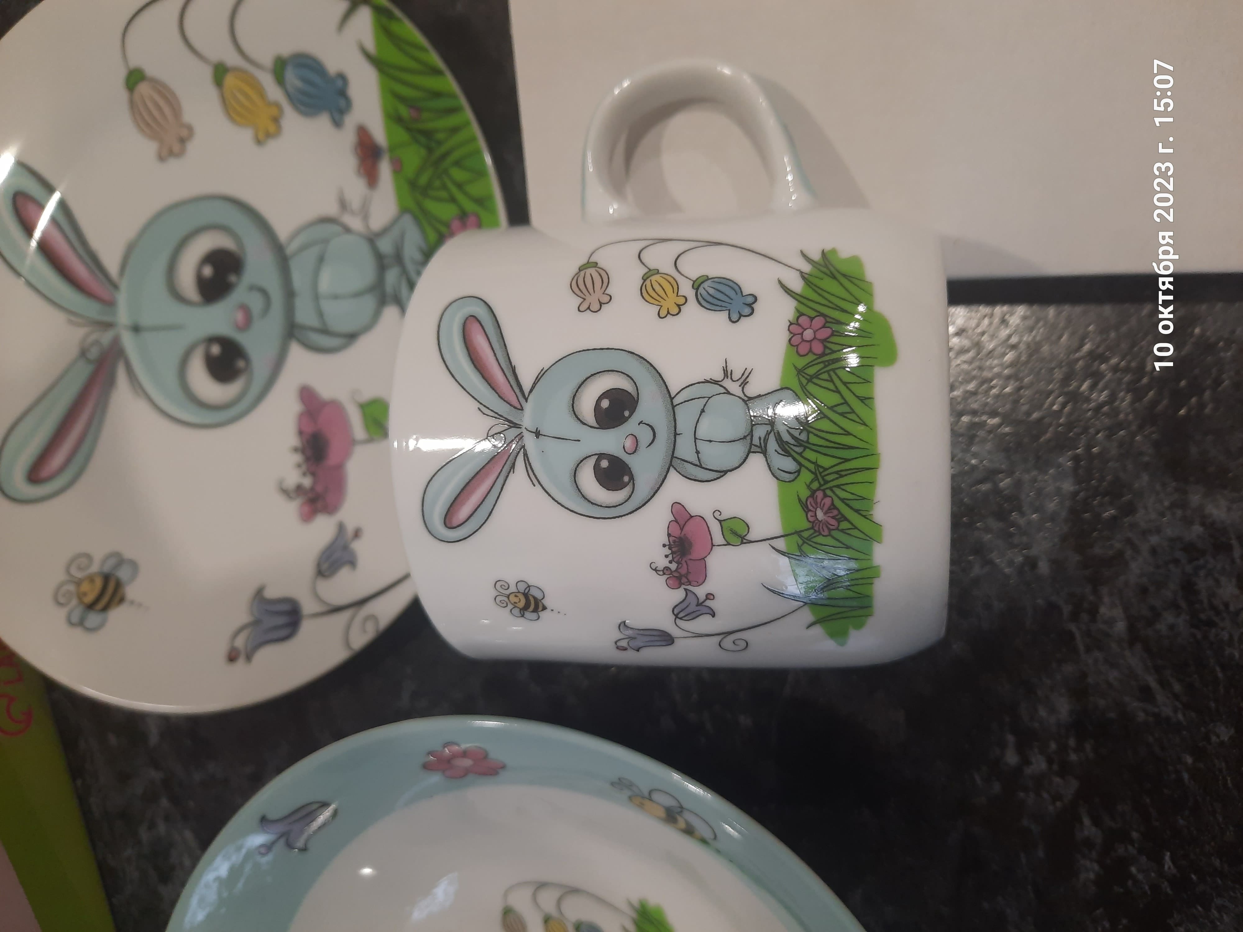 Фотография покупателя товара Набор детской посуды из керамики Доляна «Крош», 3 предмета: кружка 230 мл, миска 400 мл, тарелка d=18 см - Фото 1