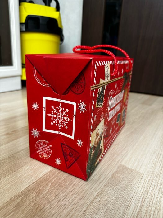 Фотография покупателя товара Пакет‒коробка «Посылочка», 28 × 20 × 13 см - Фото 1