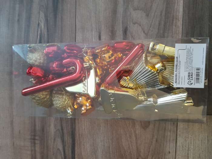 Фотография покупателя товара Набор украшений пластик 18 шт "Уют" золото красный