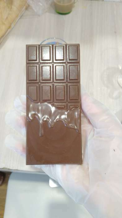 Фотография покупателя товара Форма для шоколада и конфет пластиковая «Шоколад горячий», 7×15×1 см, цвет прозрачный - Фото 4