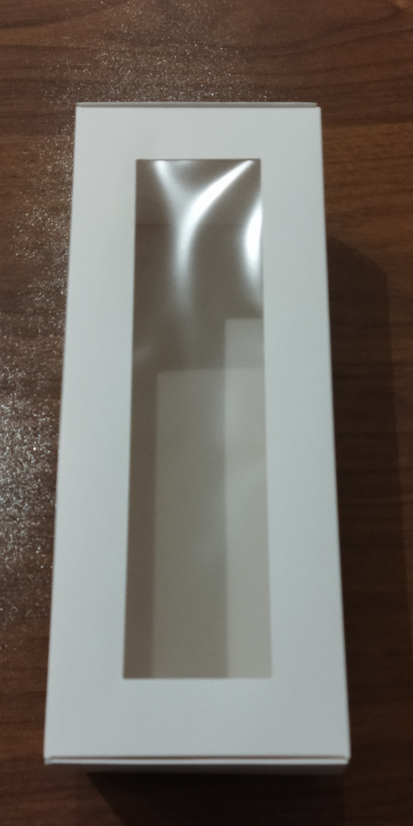 Фотография покупателя товара Коробка складная с окном под рулет, белая, 26 х 10 х 8 см - Фото 9