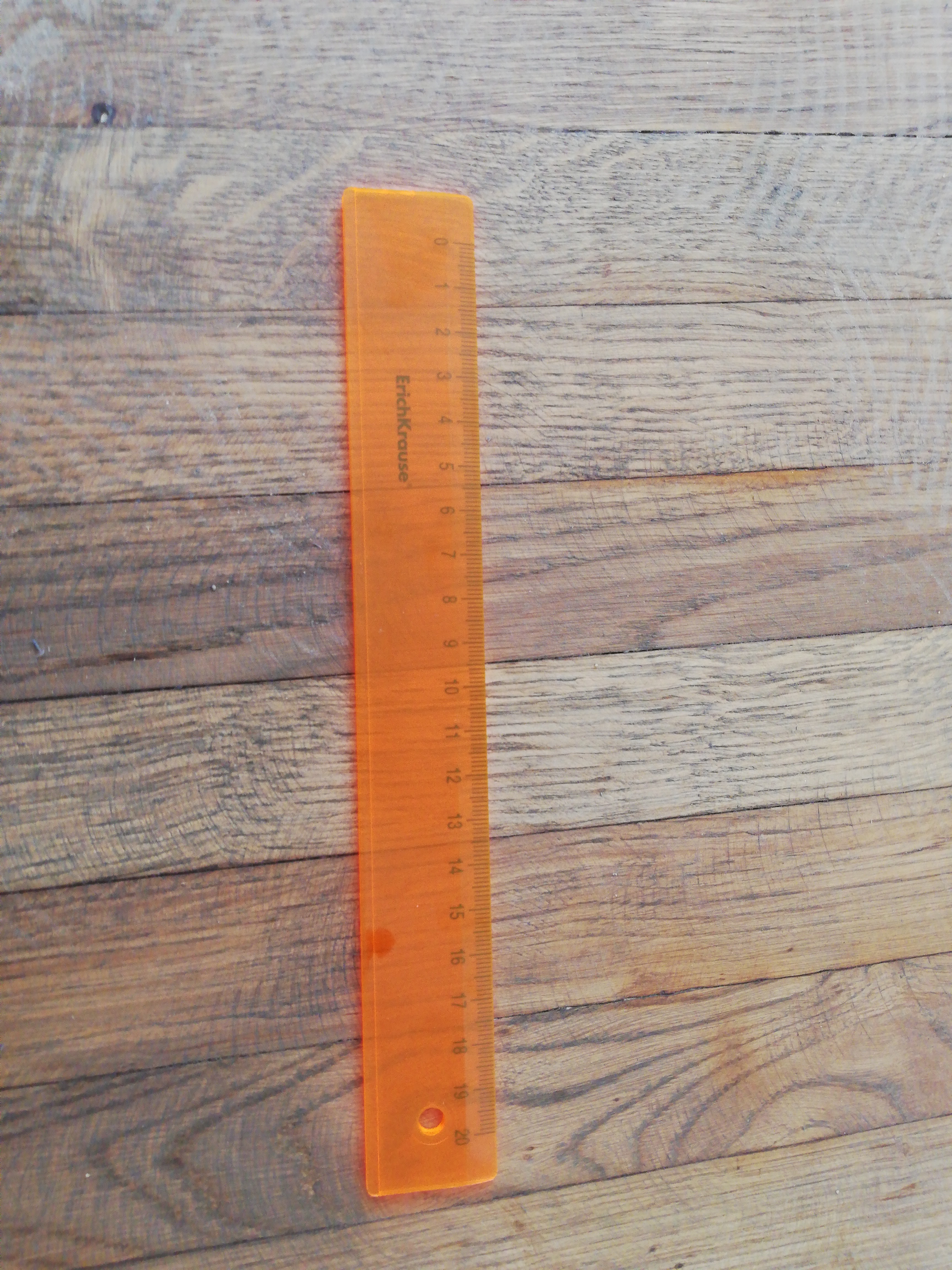 Фотография покупателя товара Набор из 2 линеек ErichKrause Neon; 20см и 30 см, желтый и оранжевый, в флоупаке - Фото 2