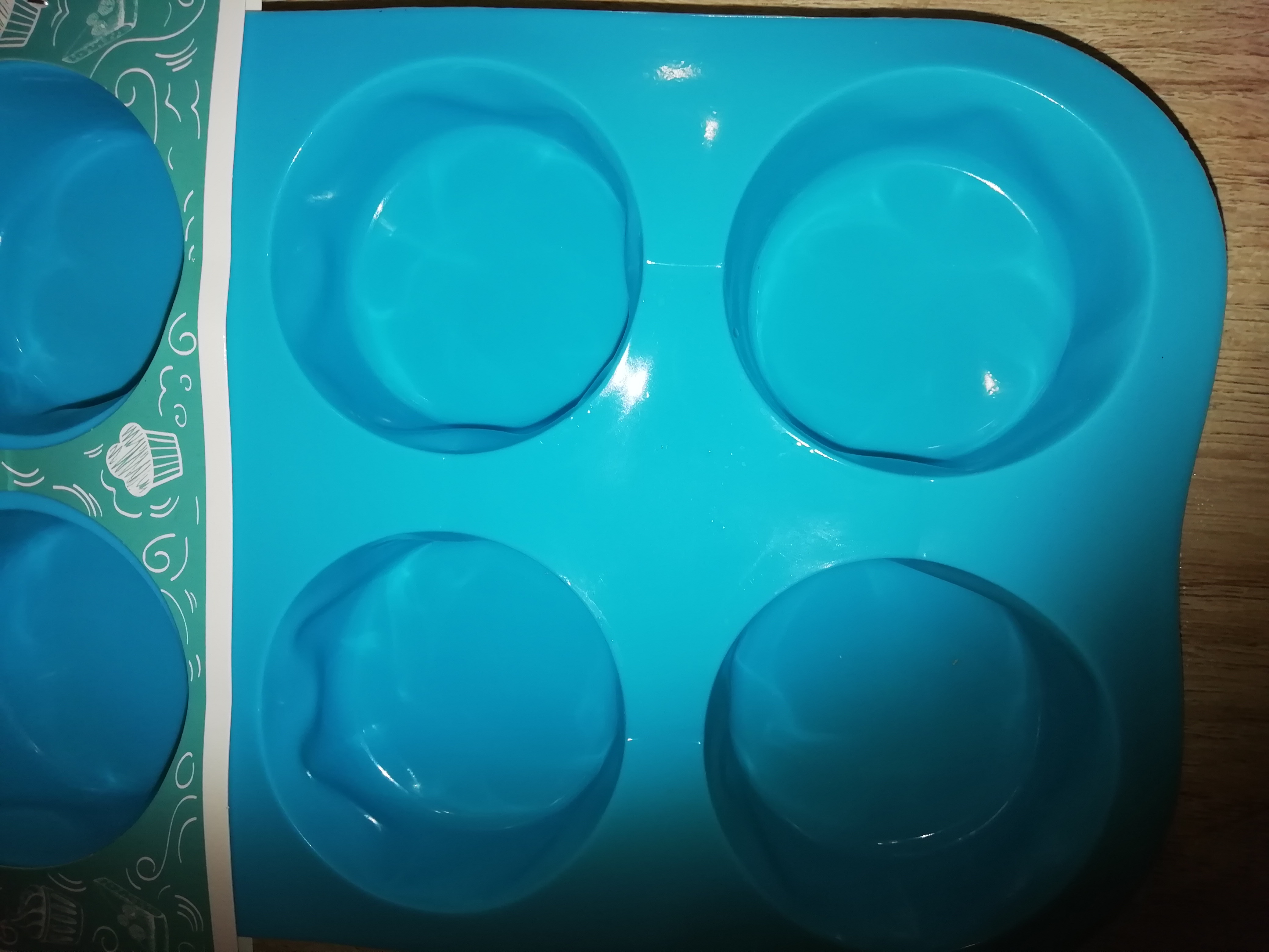Фотография покупателя товара Форма силиконовая для выпечки Доляна «Круг», 26×17,5 см, 6 ячеек (d=6,5 см), цвет МИКС - Фото 9