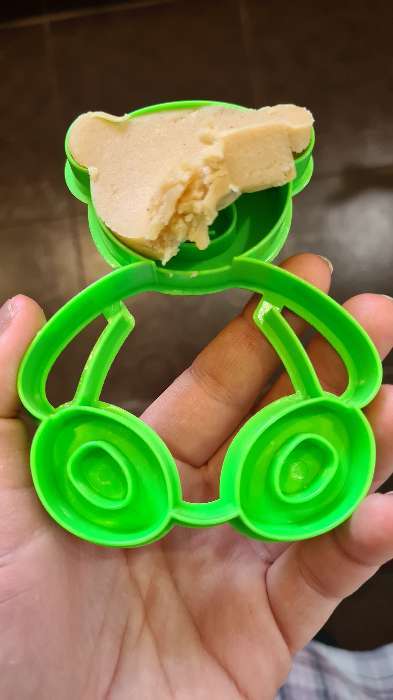 Фотография покупателя товара Форма для печенья «Мишка», вырубка, штамп, цвет зелёный - Фото 13