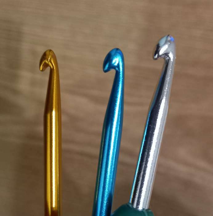 Фотография покупателя товара Набор двусторонних крючков для вязания, d = 1/2,3/4,5/6,7/8 мм, 13,5 см, 4 шт, цвет золотой - Фото 1