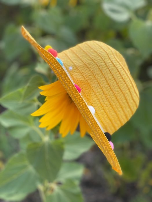 Фотография покупателя товара Шляпа с бомбошками для девочки MINAKU, цвет жёлтый, размер 50