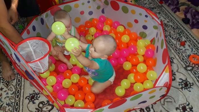 Фотография покупателя товара Шарики для сухого бассейна с рисунком «Флуоресцентные», диаметр шара 7,5 см, набор 150 штук, цвета: оранжевый, розовый, лимонный