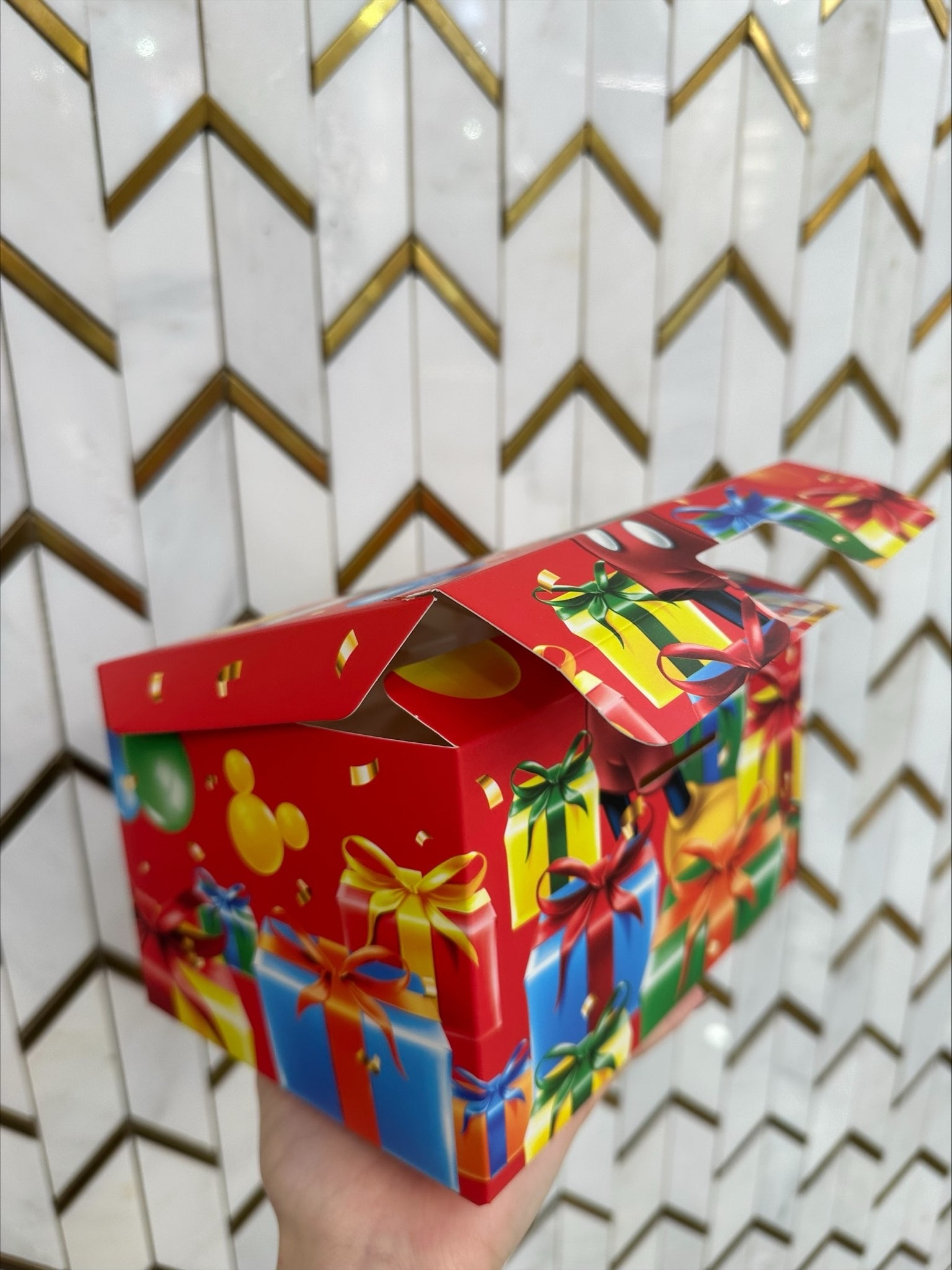 Фотография покупателя товара Подарочная коробка-бум, складная, 20х15х12.5 см, Микки Маус - Фото 7