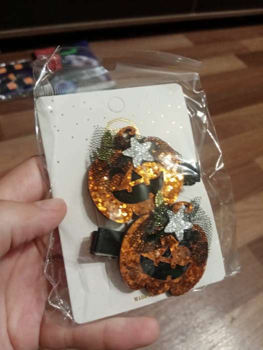 Фотография покупателя товара Заколки «Тыква» набор 2 штуки, на Хэллоуин - Фото 3