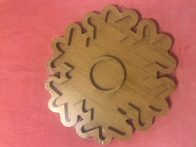 Фотография покупателя товара Менажница новогодняя деревянная «Шампанское», 34.5×14.8 см - Фото 3