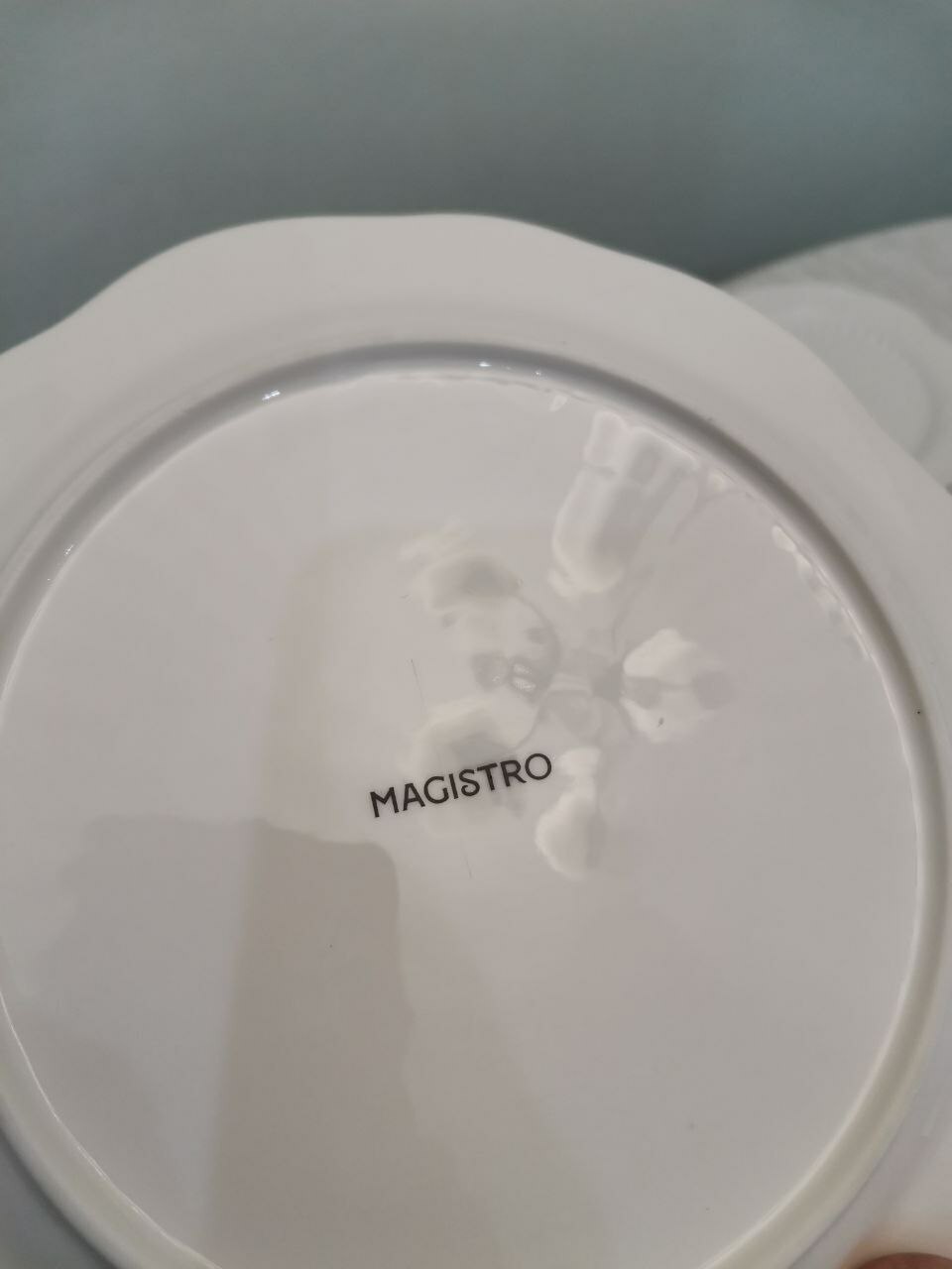 Фотография покупателя товара Тарелка фарфоровая Magistro «Этюд», d=20 см, цвет белый