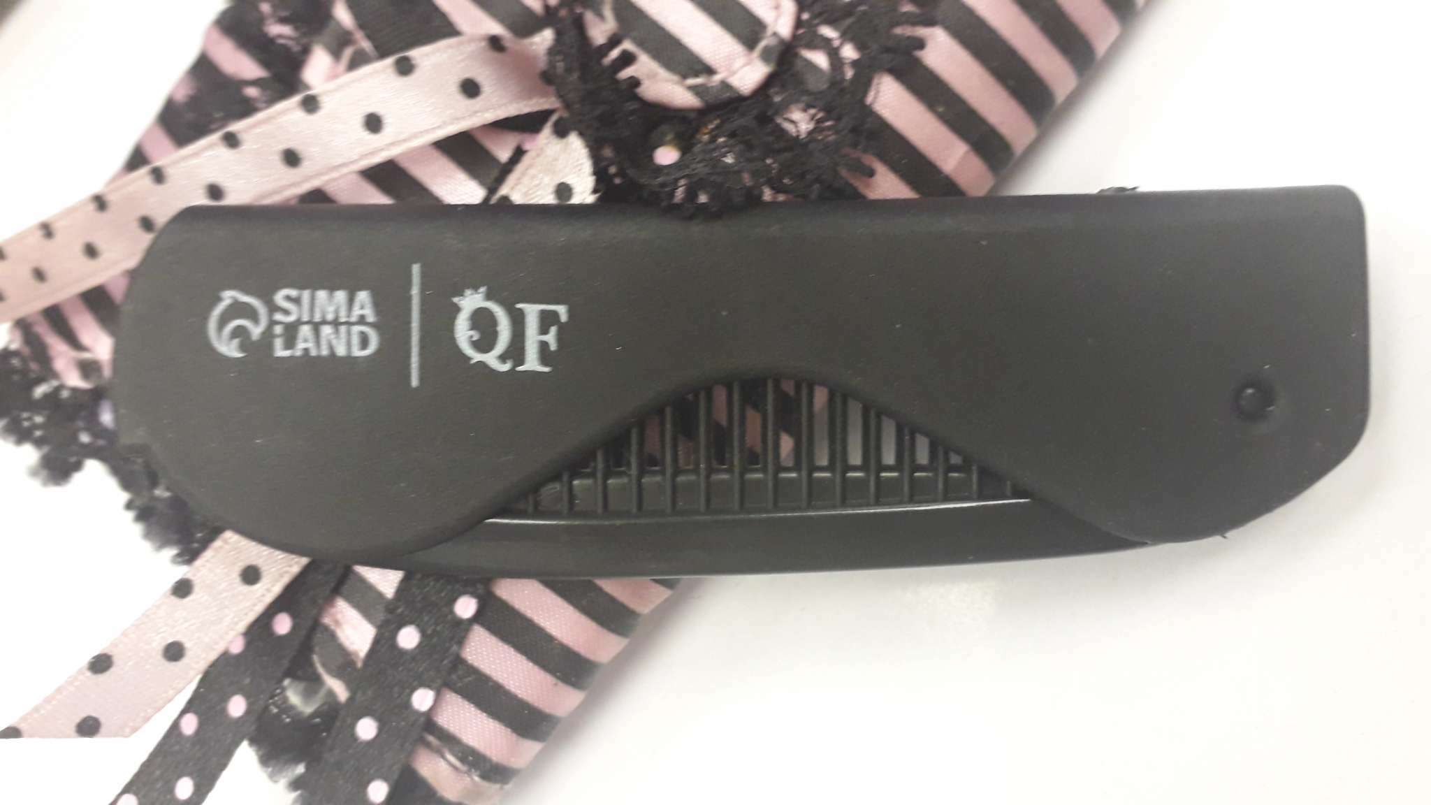 Фотография покупателя товара Расчёска складная «QF», 17,5/9,7 × 3 см, цвет чёрный - Фото 2