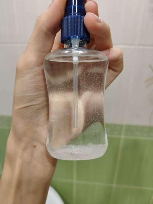 Фотография покупателя товара Бутылочка для хранения, с распылителем, 100 мл, цвет чёрный - Фото 1