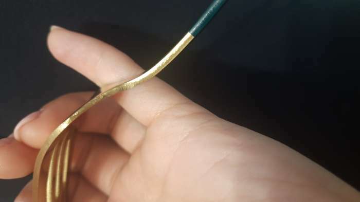 Фотография покупателя товара Вилка столовая из нержавеющей стали Magistro «Блинк», 21,5×3 см, на подвесе, зелёная ручка, цвет металла золотой - Фото 5