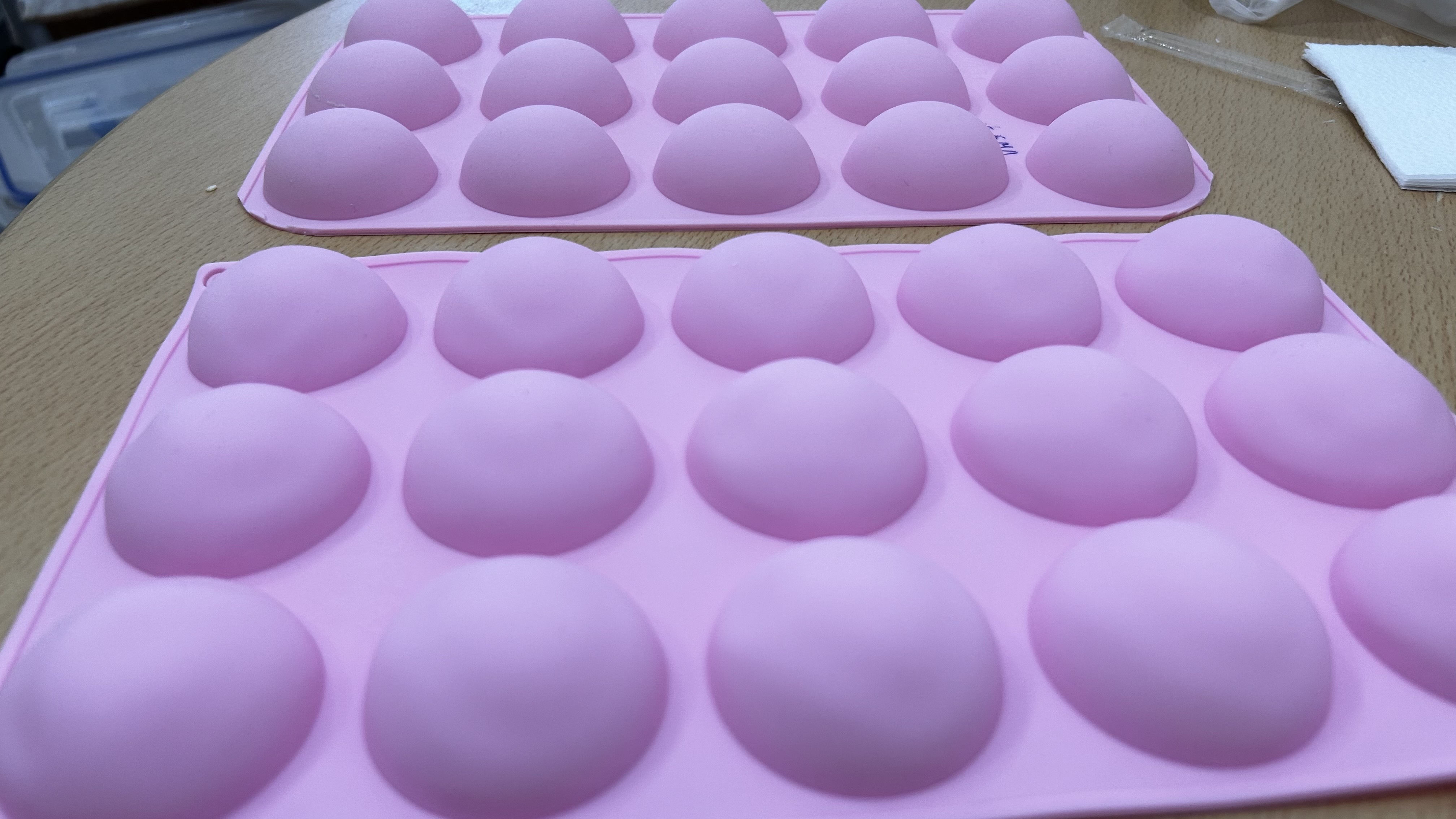 Фотография покупателя товара Форма для выпечки Доляна «Полусфера», силикон, 28×16.5 см, 15 ячеек (d=4.5 см), цвет розовый - Фото 77