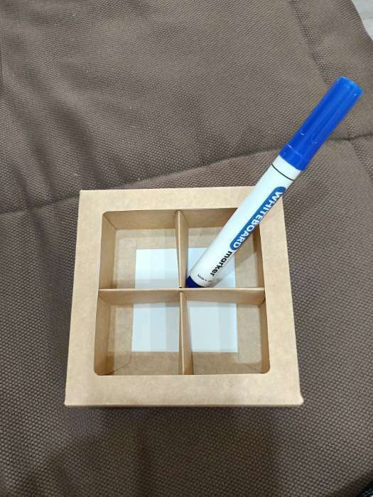 Фотография покупателя товара Коробка складная под 4 конфеты с окном, крафт, 12.6 х 12.6 х 3.5 см - Фото 9
