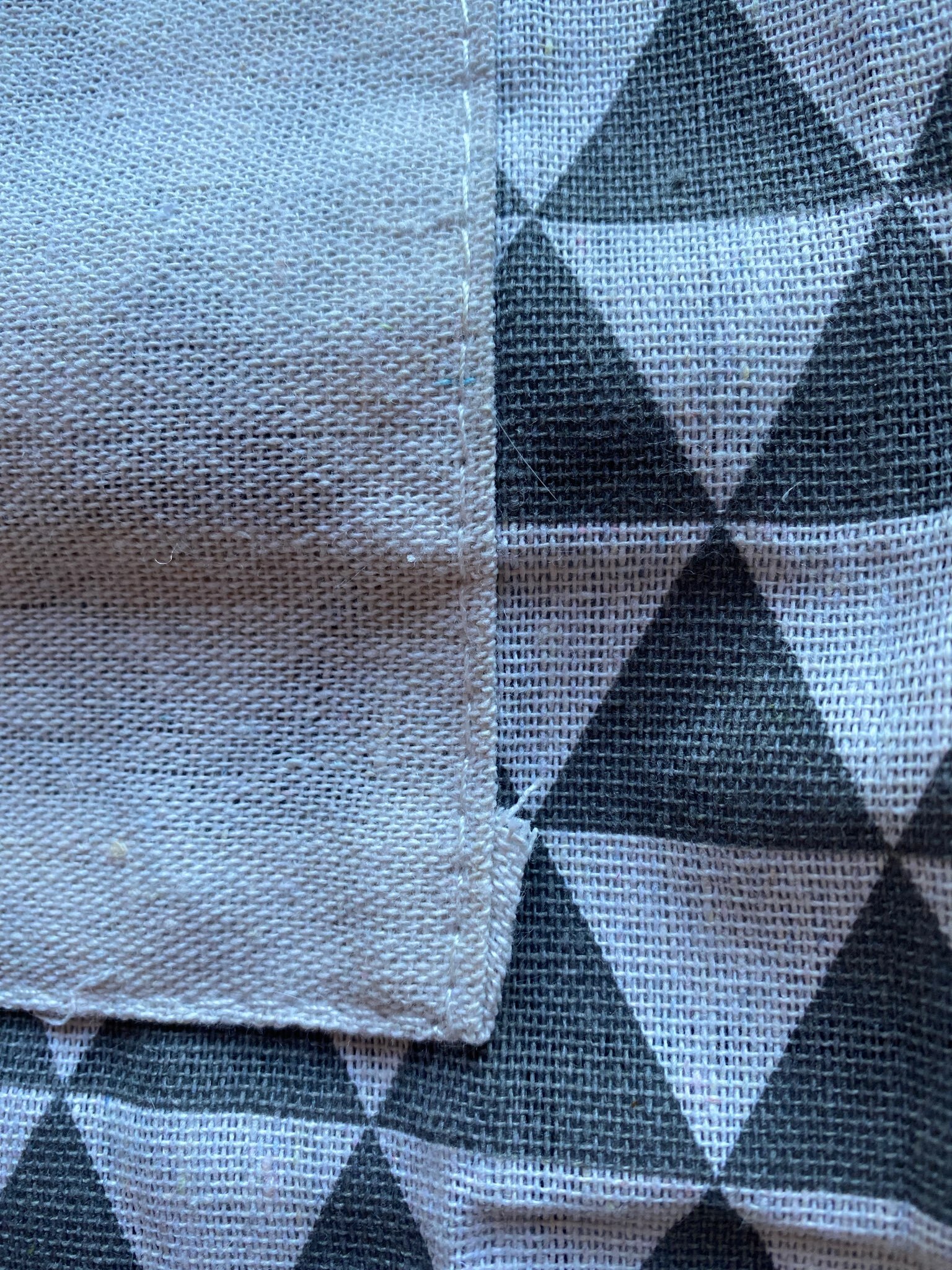 Фотография покупателя товара Фартук Доляна "Треугольники", цвет серый, 60 х 67±4см, 100%пэ - Фото 4