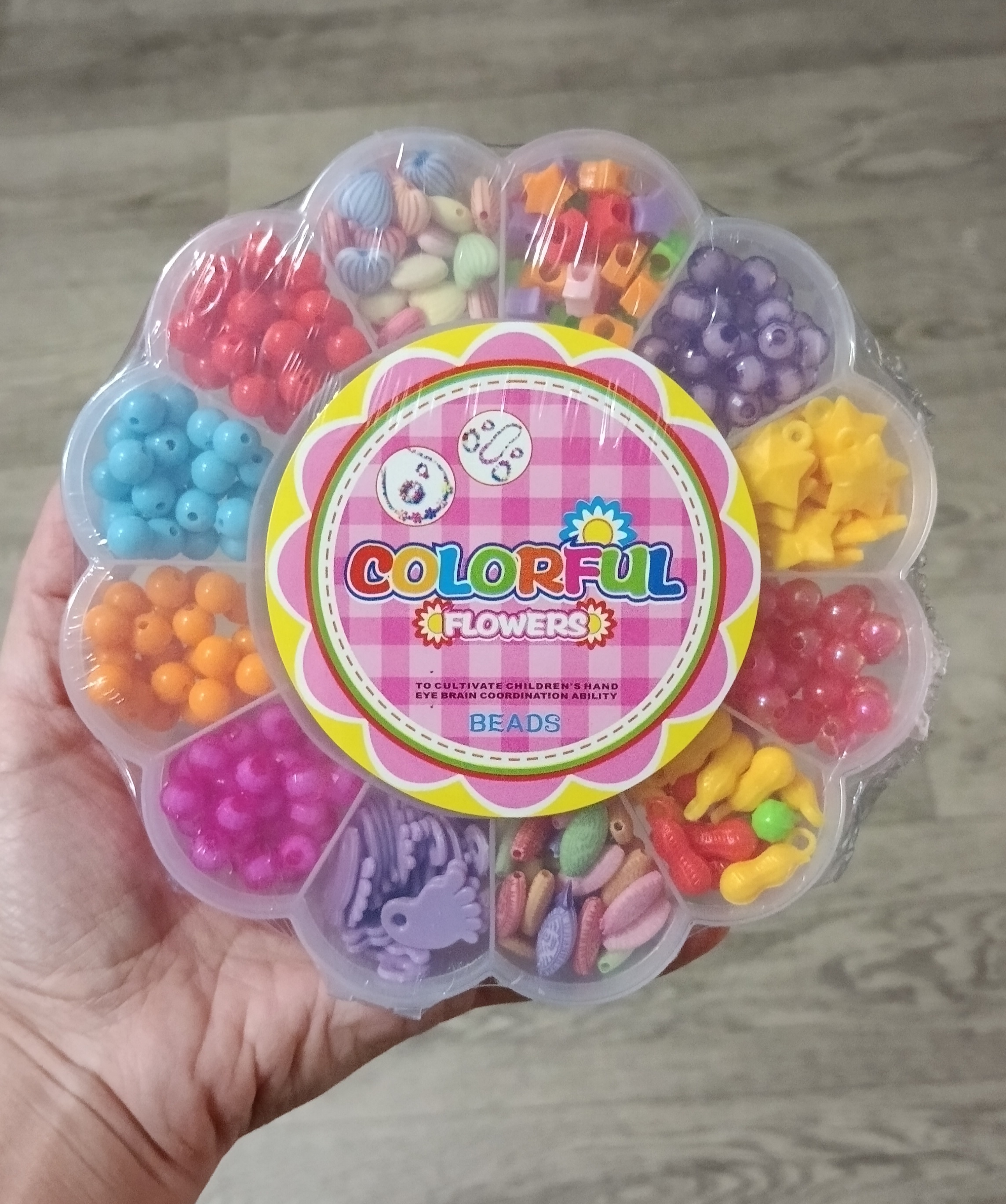 Фотография покупателя товара Набор для бисероплетения «Цветочек», в пластиковом контейнере, МИКС - Фото 1