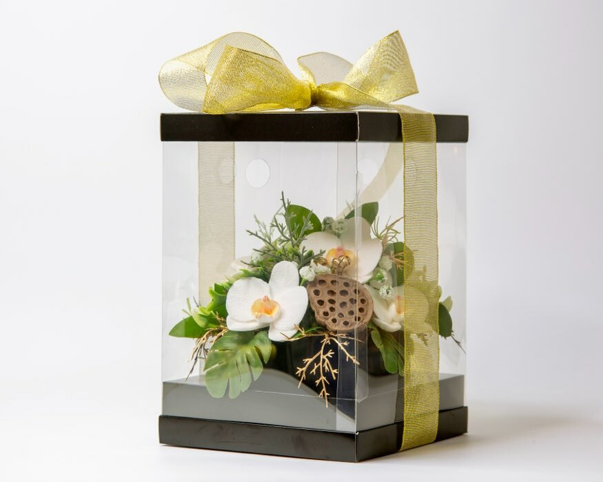 Фотография покупателя товара Коробка для цветов с вазой и PVC окнами, складная, 16×23×16 см, крафт - Фото 14
