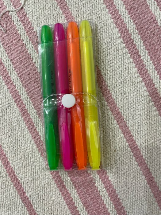 Фотография покупателя товара Набор маркеров-текстовыделителей, 4 цвета - Фото 6