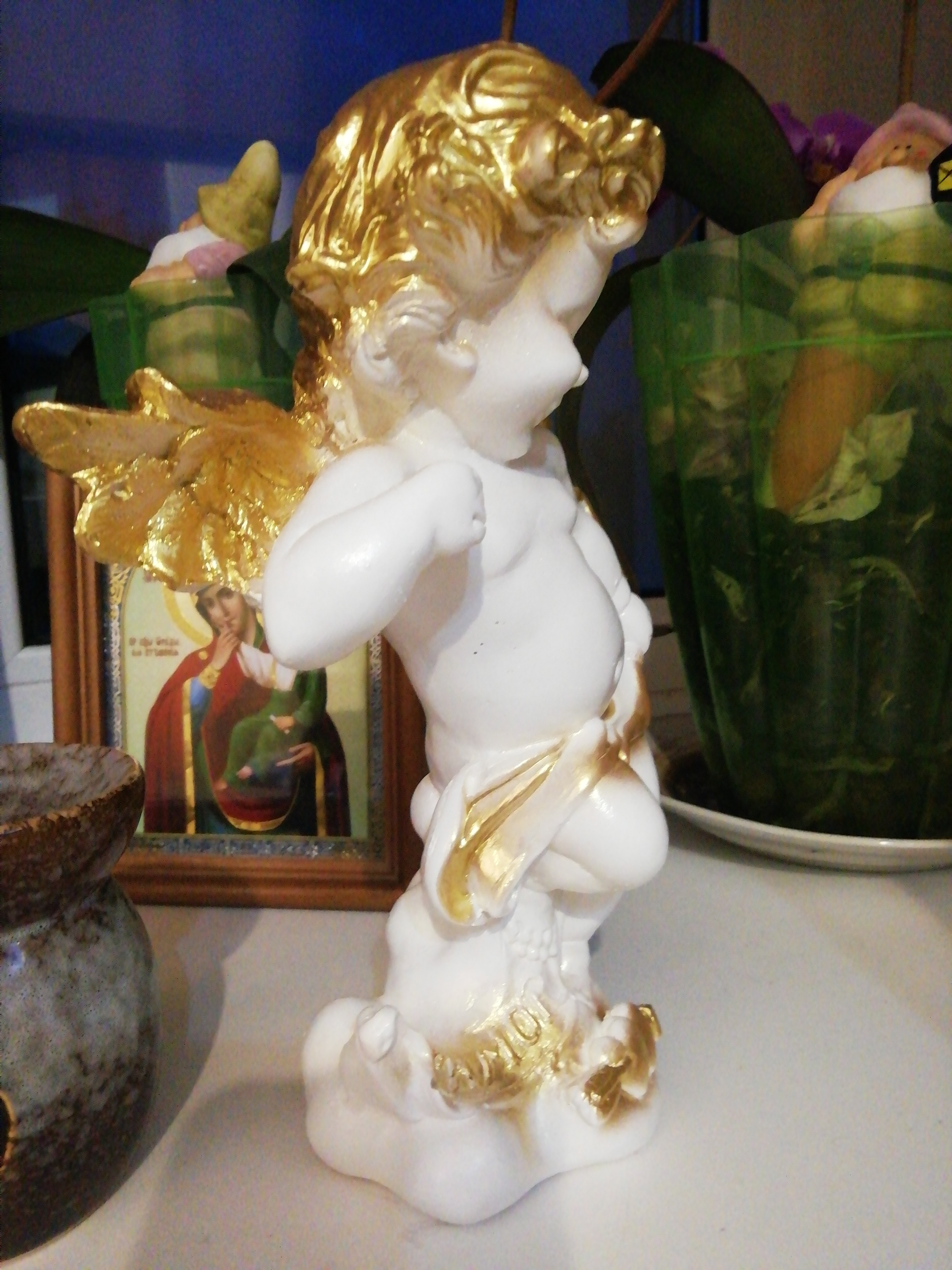 Фотография покупателя товара Сувенир-статуэтка "Амур", бело-золотой, гипс, 22 см - Фото 3