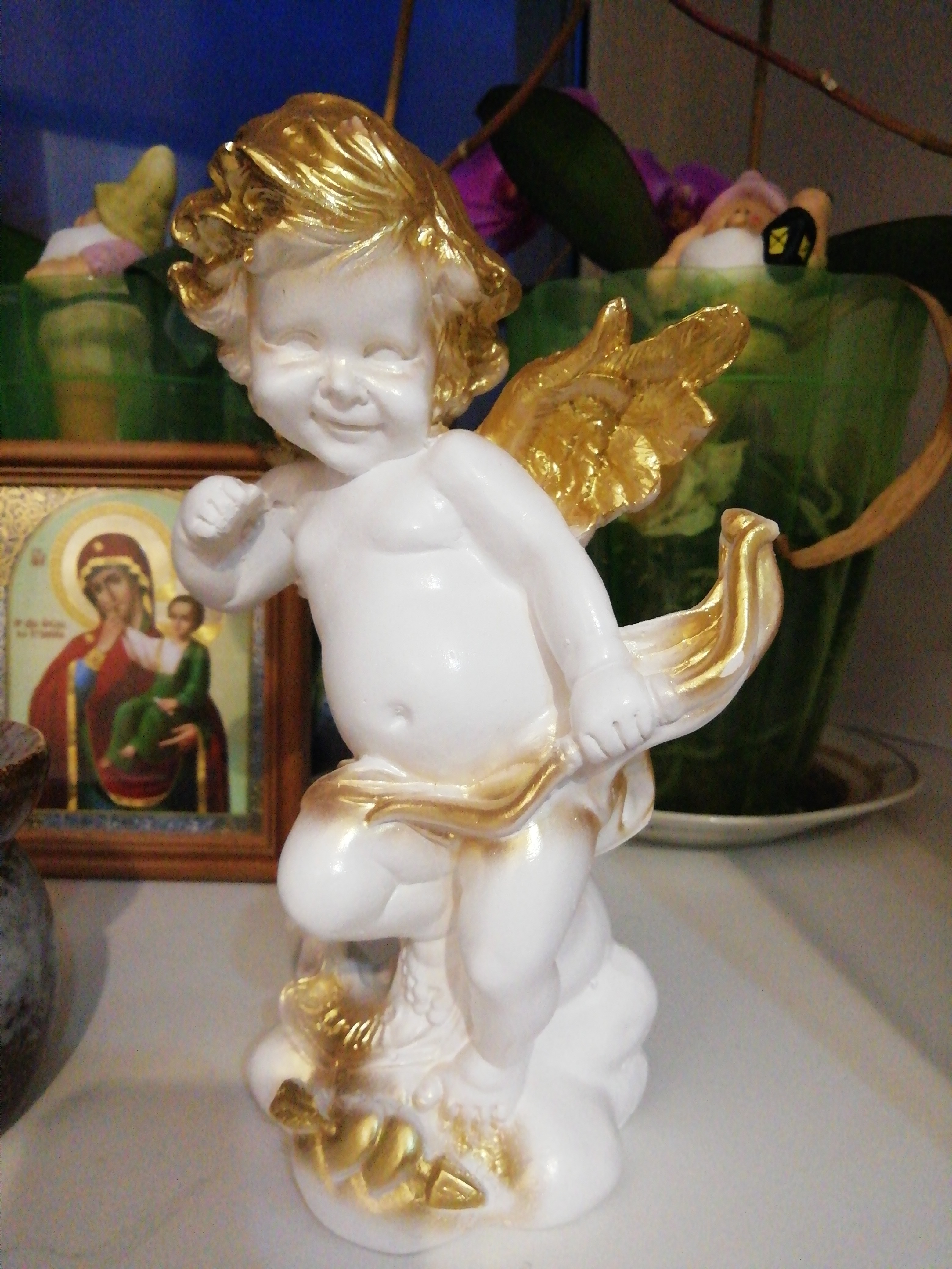 Фотография покупателя товара Сувенир-статуэтка "Амур", бело-золотой, гипс, 22 см - Фото 4