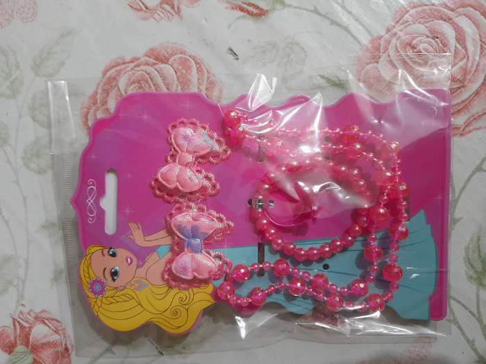 Фотография покупателя товара Комплект детский "Выбражулька" 5 предмета: 2 резинки, бусы, браслет, кольцо, бантики, цвет МИКС