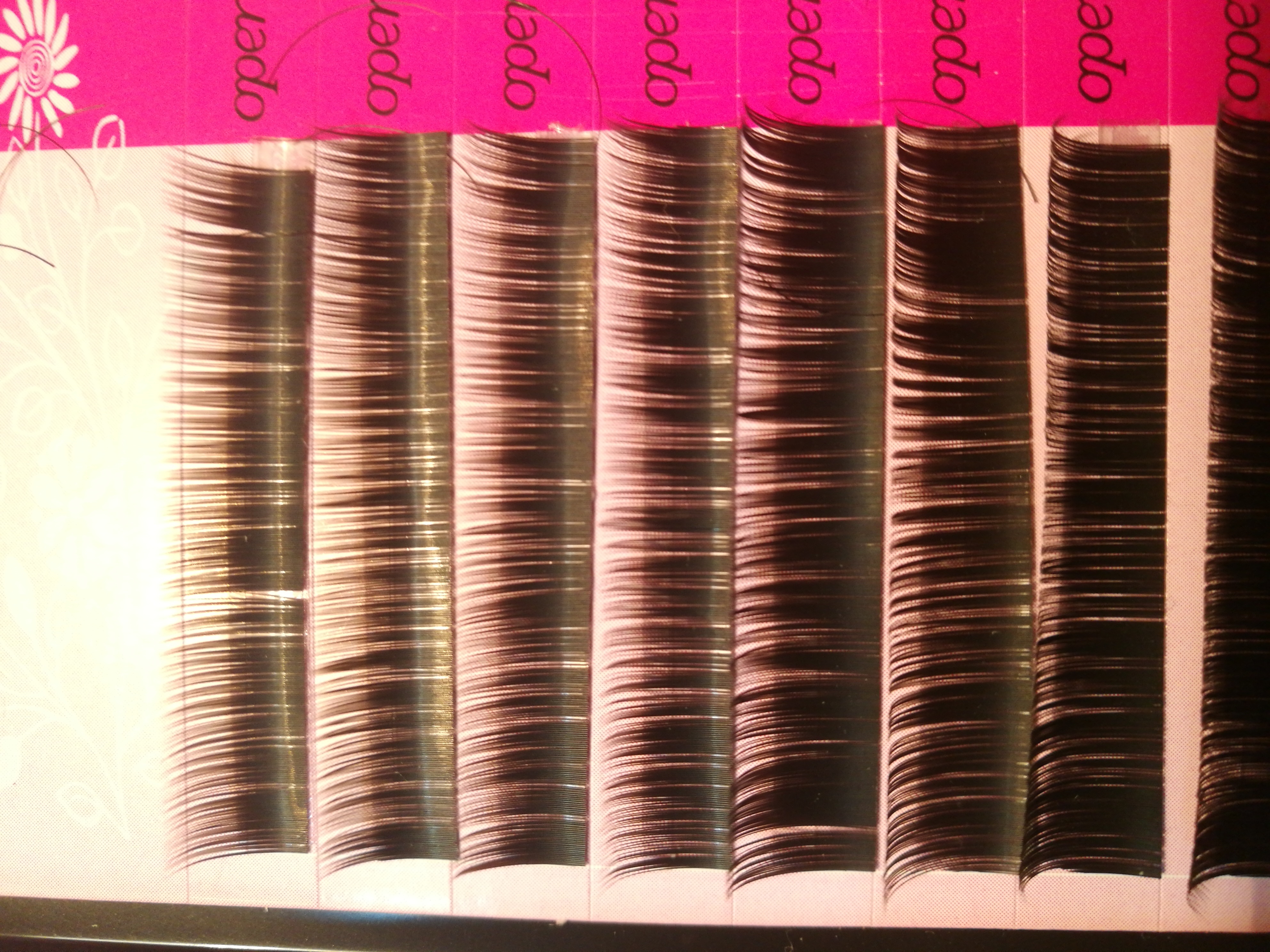 Фотография покупателя товара Набор ресниц для наращивания, 8, 10, 12 мм, толщина 0,1 мм, изгиб С, 12 рядов