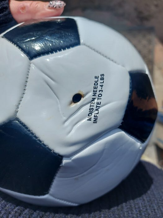 Фотография покупателя товара Футбольный мяч ONLYTOP, машинная сшивка, 32 панели, р. 4, PVC - Фото 1