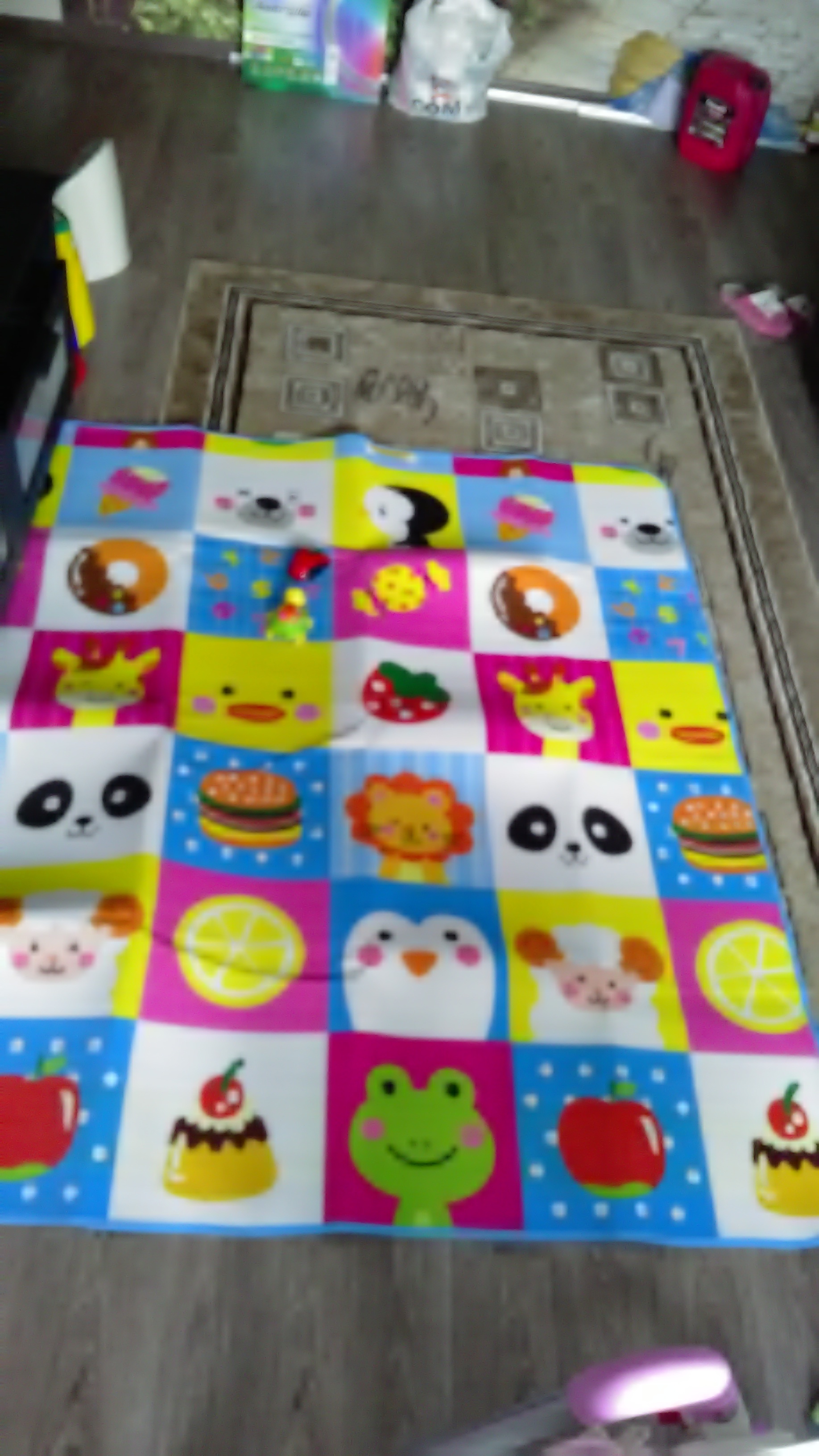 Фотография покупателя товара Игровой коврик для детей на фольгированной основе «Малыши зверята», размер 180х150x0,5 см, Крошка Я - Фото 5