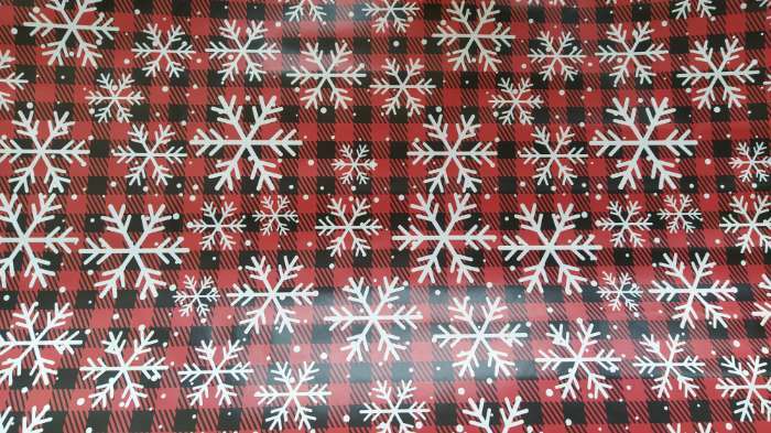 Фотография покупателя товара Бумага упаковочная новогодняя глянцевая «Зверята », 70×100 см,1 лист - Фото 35