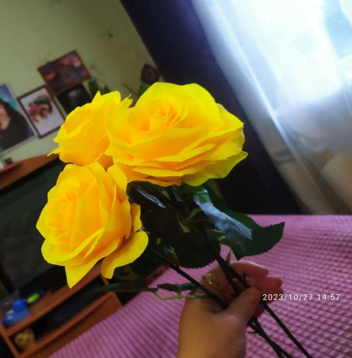 Фотография покупателя товара Цветы искусственные "Роза Глория" 9х60 см, жёлтый