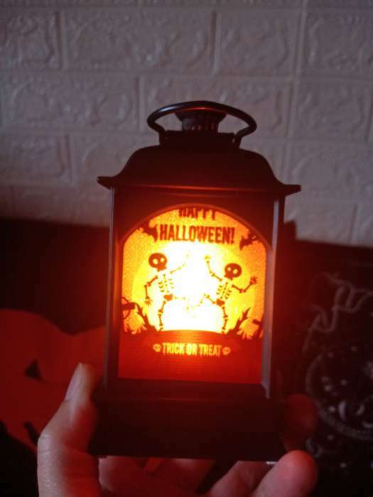 Фотография покупателя товара Светодиодная фигура «Фонарь с замком» 6×13×4 см, пластик, от батареек AG13×3, свечение тёплое белое - Фото 3