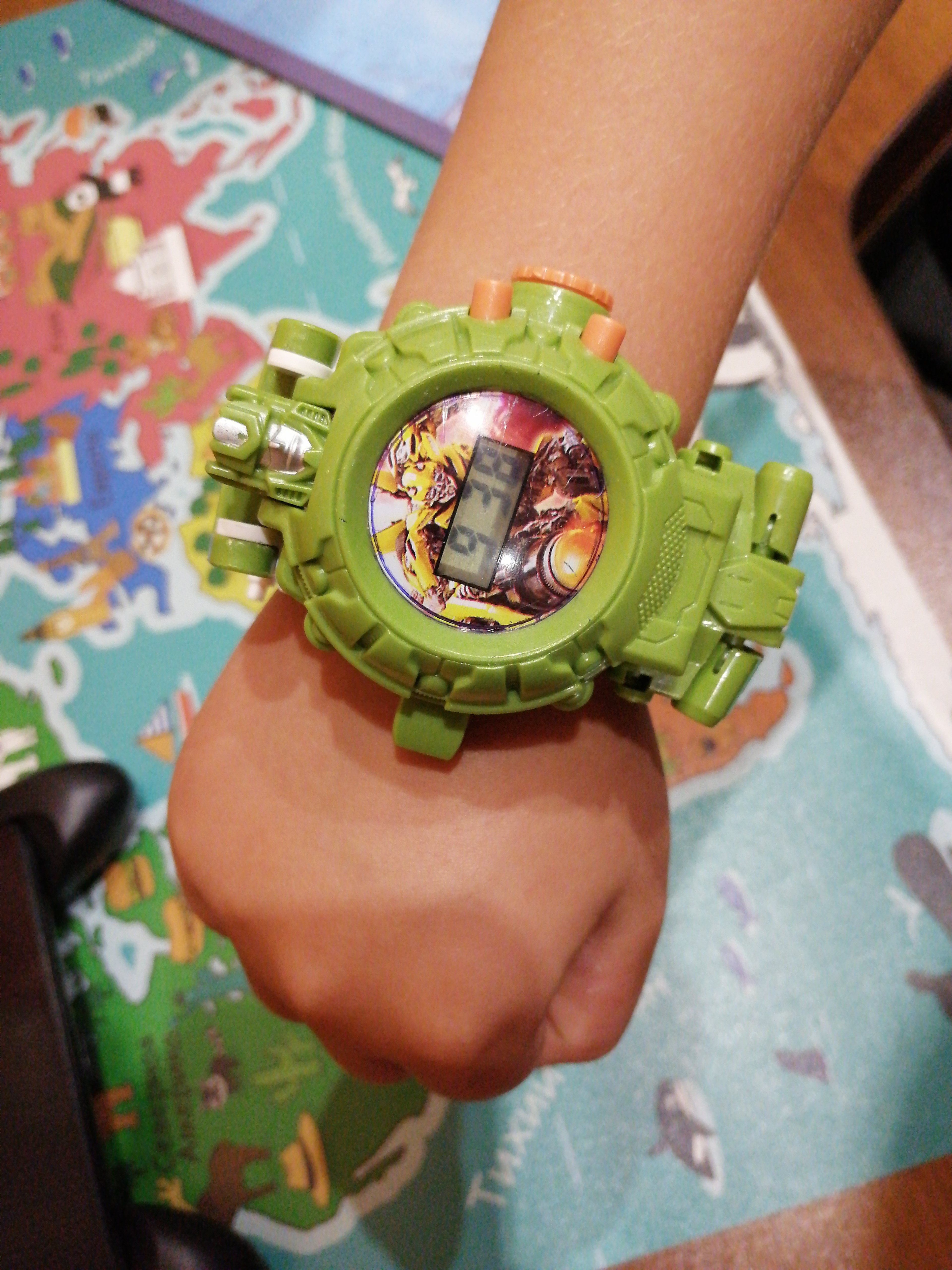 Фотография покупателя товара Робот "Часы", трансформируется, с функцией проектора, цвет зелёный - Фото 1