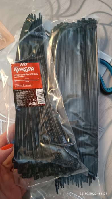 Фотография покупателя товара Хомут нейлоновый для стяжки, ТУНДРА, 3.6×300 мм, черный, 100 шт. - Фото 4