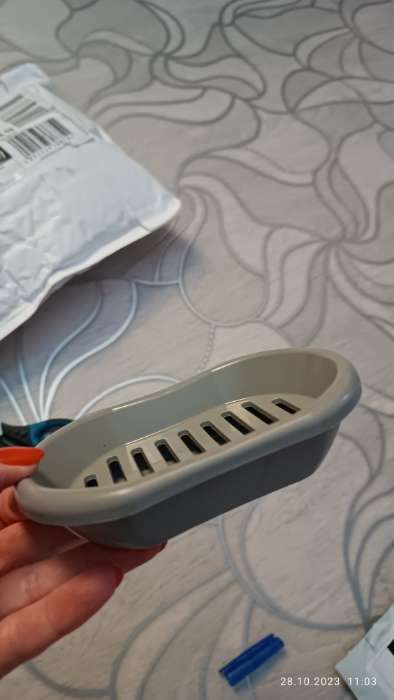 Фотография покупателя товара Мыльница с решеткой Альтернатива «Эконом», пластик, 13×9×3 см, МИКС - Фото 5