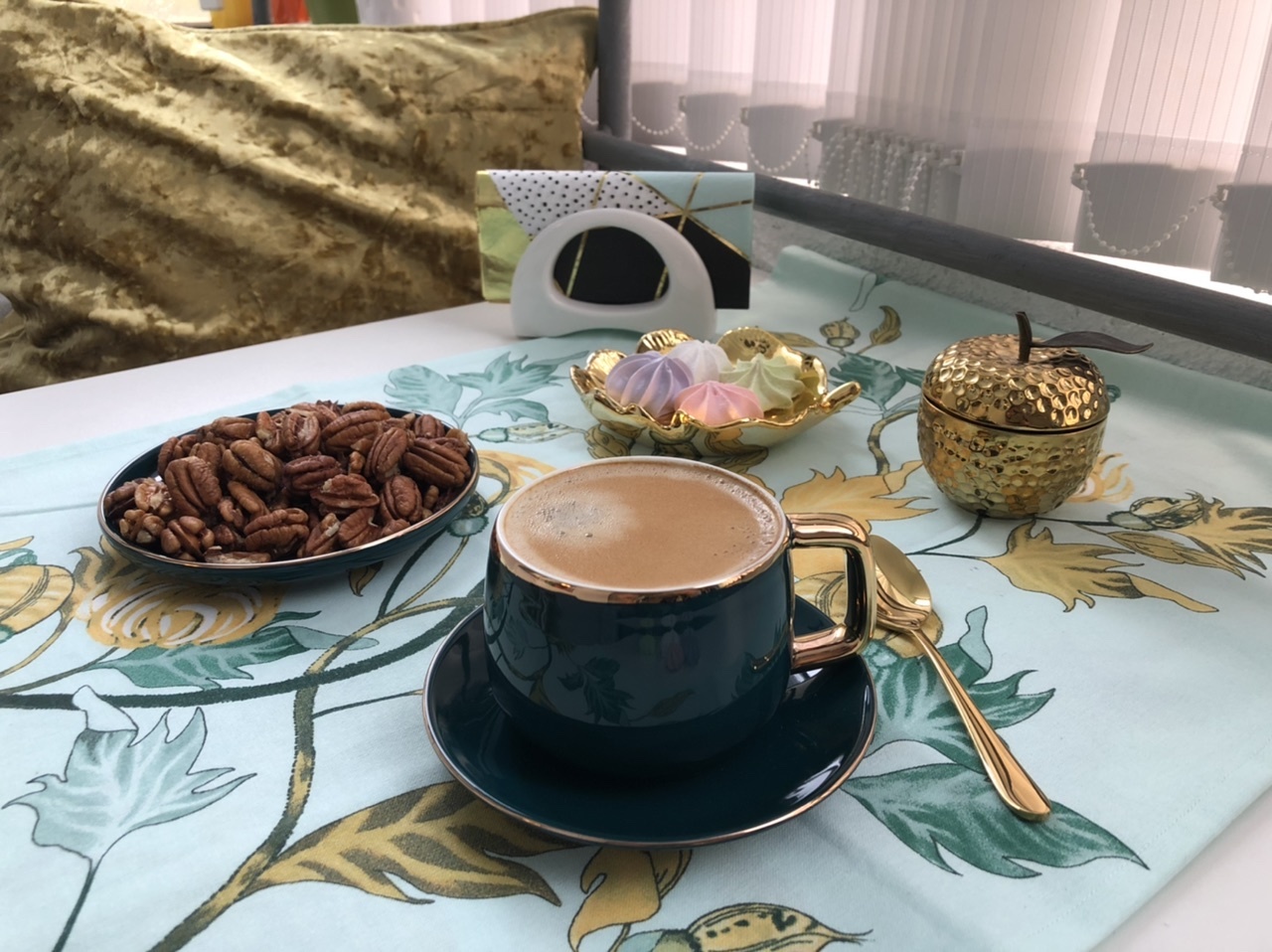 Фотография покупателя товара Чайная пара керамическая «Изумруд», 2 предмета: чашка 300 мл, блюдце d=13,5 см - Фото 5