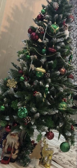 Фотография покупателя товара Искусственная ёлка с инеем «Зимнее волшебство. Ягодка», 240 см, d нижнего яруса 145 см, 1577 ПВХ веток на крючках - Фото 45