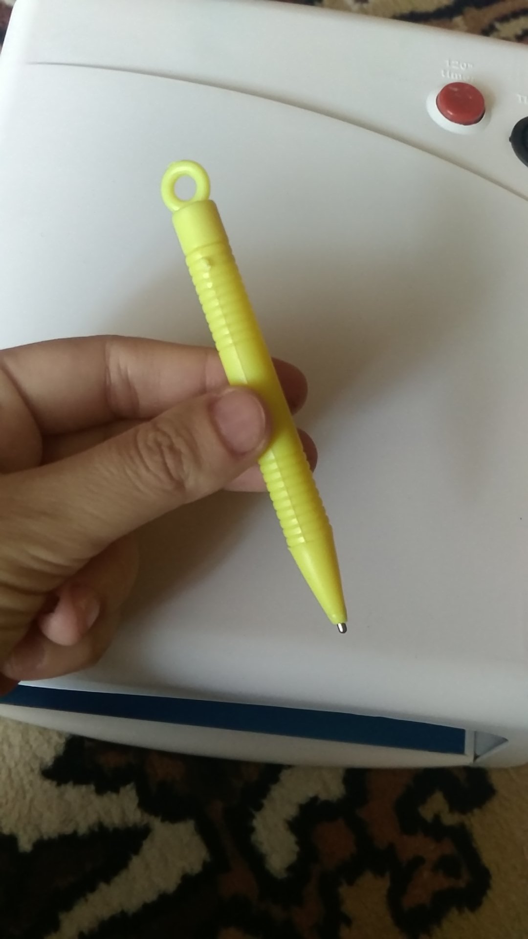 Фотография покупателя товара Магнитная ручка, 10,3 см, цвет МИКС - Фото 2