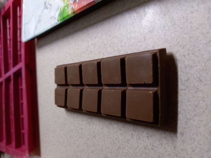 Фотография покупателя товара Форма для шоколада «Плитка. Мелкие дольки», силикон, 26×17×1 см, 6 ячеек, цвет МИКС - Фото 1