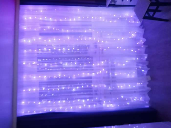 Фотография покупателя товара Гирлянда «Занавес» 2.8 × 3 м роса на крючках, с пультом, IP20, серебристая нить, 300 LED, свечение фиолетовое, 8 режимов, USB