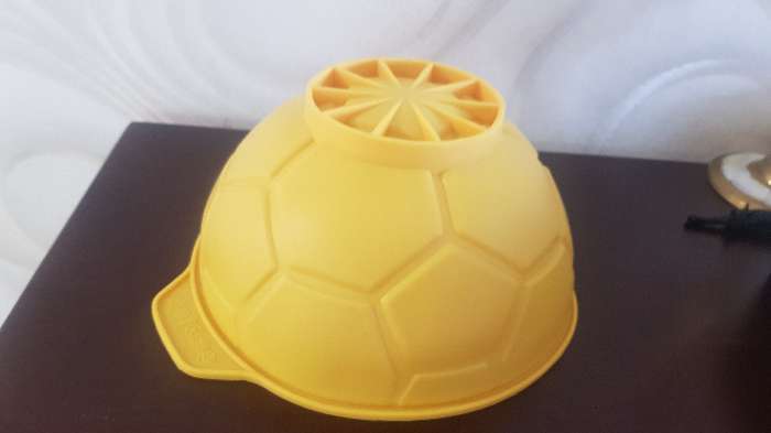 Фотография покупателя товара Форма силиконовая для выпечки Доляна «Футбольный мяч», 22,5×19 см, цвет МИКС