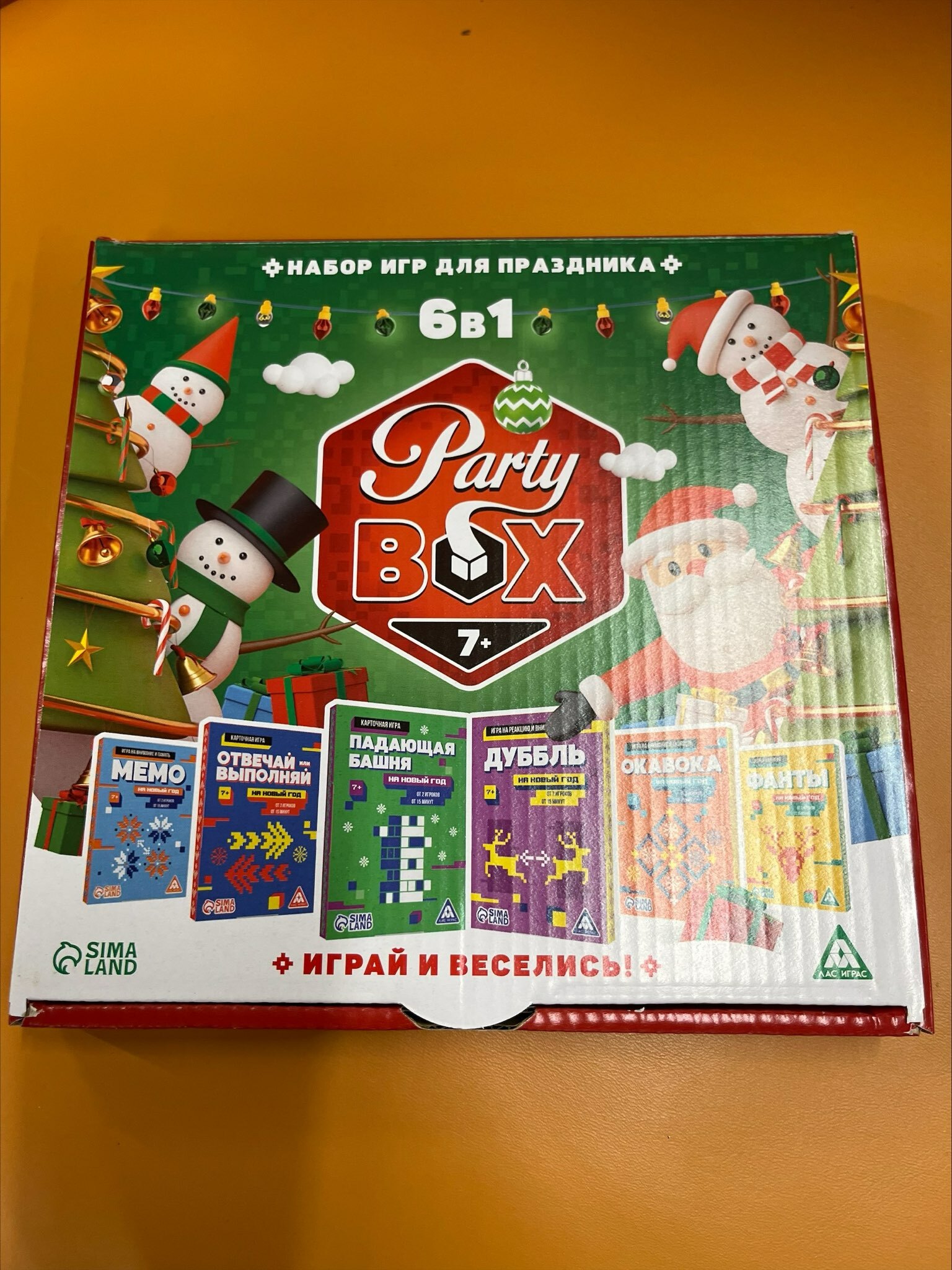 Фотография покупателя товара Новогодний набор игр «Новый год: Party box. Играй и веселись. 6 в 1», по 20 карт в каждой игре, 7+