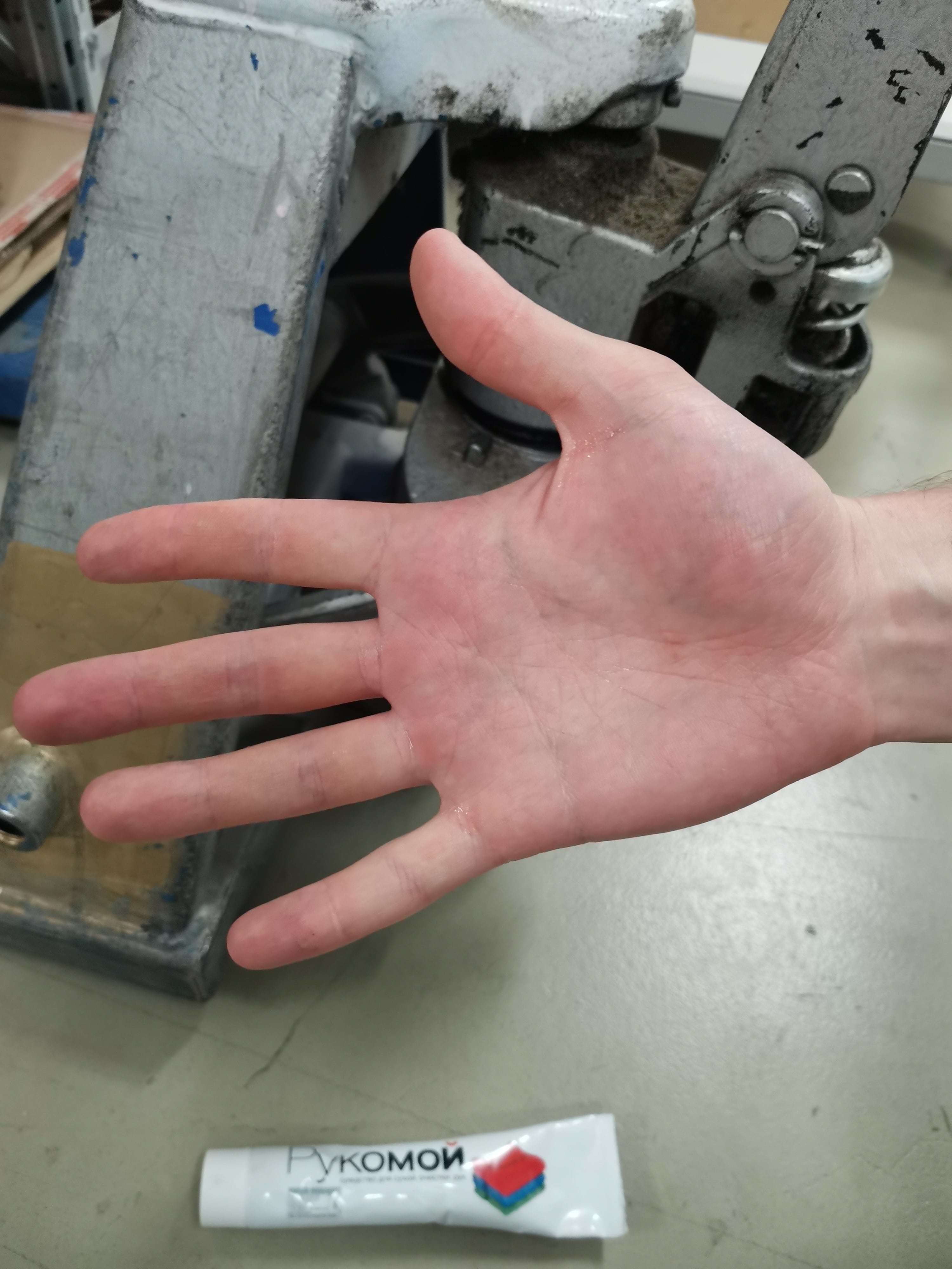 Фотография покупателя товара Средство РиМЕТ "РУКОМОЙ", для сухой очистки рук, c антисептическими свойствами, 110 г - Фото 1