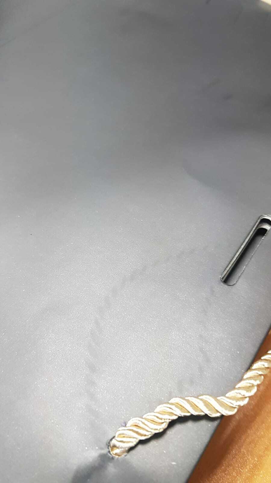 Фотография покупателя товара Пакет подарочный ламинированный, с лентой «Белый», горизонтальный, 26×25×11 см - Фото 5