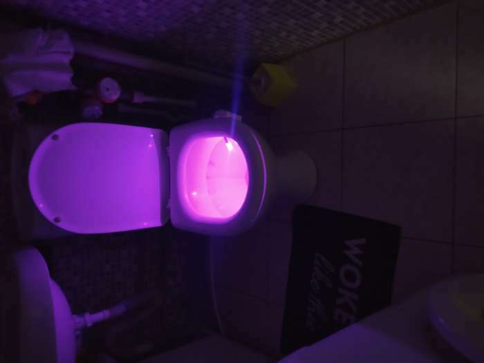 Фотография покупателя товара Светильник для туалета с датчиком движ., RGB, 3 Вт, IP68,  от бат. 3*AAA, белый - Фото 2