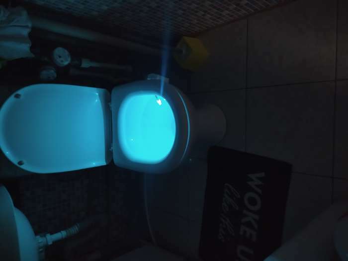 Фотография покупателя товара Светильник для туалета с датчиком движ., RGB, 3 Вт, IP68,  от бат. 3*AAA, белый - Фото 11
