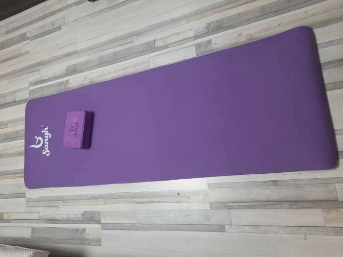 Фотография покупателя товара Коврик для йоги Sangh, 183×61×1,5 см, цвет фиолетовый - Фото 1