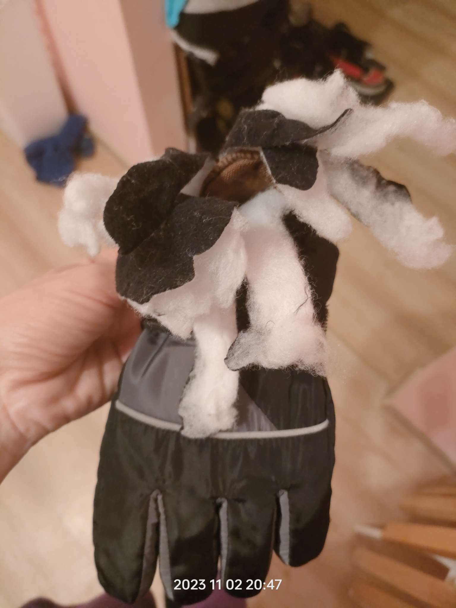 Фотография покупателя товара Перчатки зимние детские MINAKU, цв.серый/чёрный, р-р 16 (18 см) - Фото 3