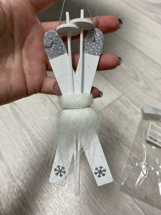 Фотография покупателя товара Елочная игрушка «Лыжи», 15 см - Фото 10